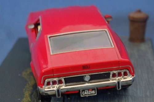 An awesome James Bond 007 "Mustang Mach 1'' die cast model from the movie "Diamonds are forever''