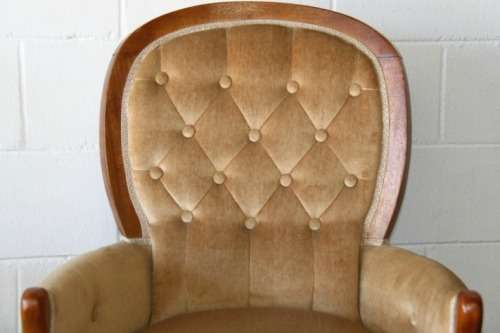 Two incredible vintage button back Queen Anne armchairs in lovely condition - bid/chair