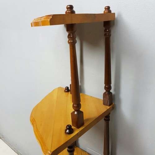 A stunning tall four-tier "Whatnot" display shelf in great condition - perfect for that empty corner