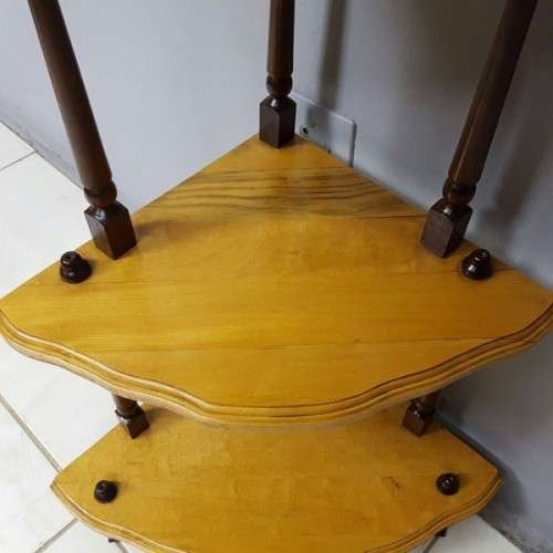 A stunning tall four-tier "Whatnot" display shelf in great condition - perfect for that empty corner