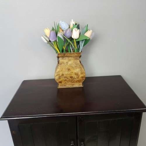 **RS17** A wonderful dark stained four-door TV entertainment unit with ample space for components