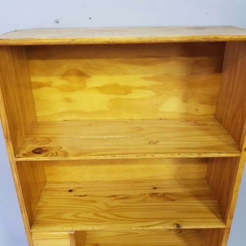 An awesome tall compact book case/ CD & DVD/ display stand with CD slots in great condition