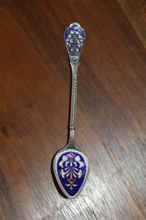 A spectacularly rare hallmarked antique Art Nouveau "Marius Hammer" of Norway Cloisonne teaspoon