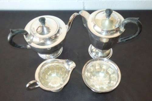 A wonderful vintage Art Deco EPNS tea and coffee service set with a sugar bowl and creamer