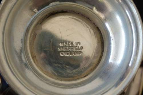 A wonderful vintage Art Deco EPNS tea and coffee service set with a sugar bowl and creamer