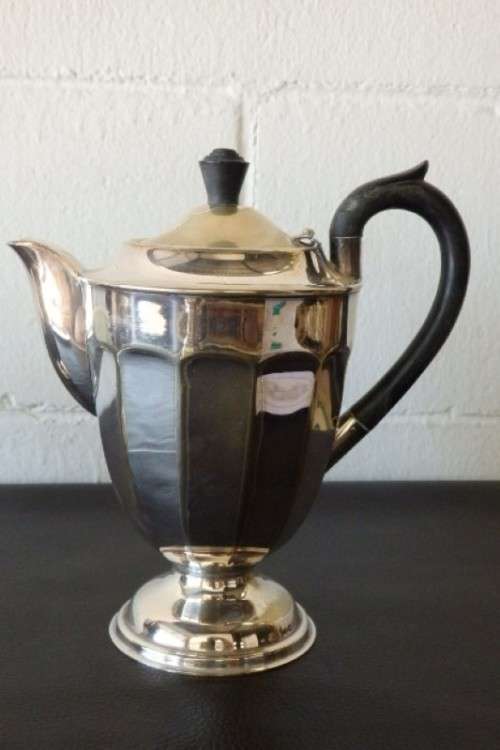 A wonderful vintage Art Deco EPNS tea and coffee service set with a sugar bowl and creamer