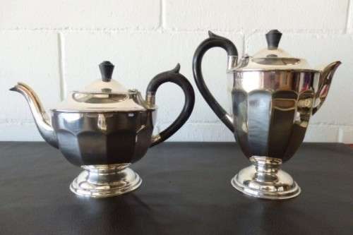 A wonderful vintage Art Deco EPNS tea and coffee service set with a sugar bowl and creamer