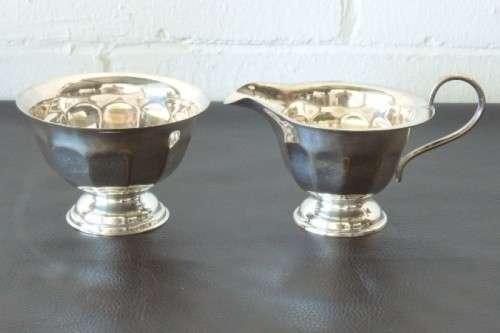 A wonderful vintage Art Deco EPNS tea and coffee service set with a sugar bowl and creamer