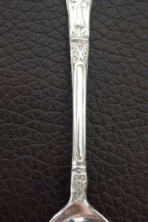 A superb boxed set of six English made EPNS silver plated "Apostle" teaspoons in stunning condition