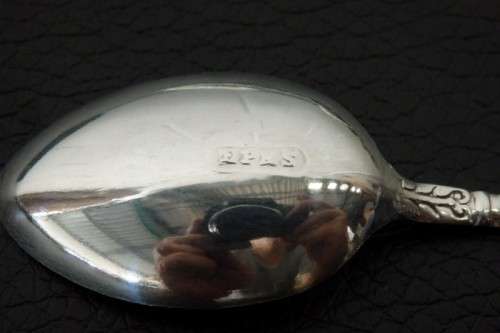 A superb boxed set of six English made EPNS silver plated "Apostle" teaspoons in stunning condition