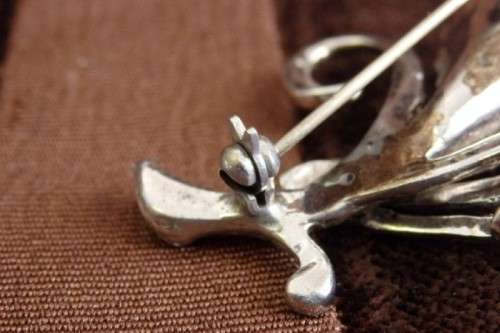 ***Bargain*** A wonderful vintage "Art Nouveau" ladies brooch with an array of Marcasite stones