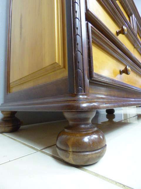 An exquisite large solid yellow wood & Imbuia Abbatant (Secretaire) cabinet, stylish & classy!!!