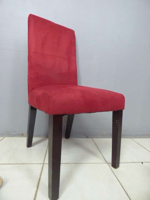 4x stunning upholstered, modern high back dining room chairs in great condition. bid/chair     RS17