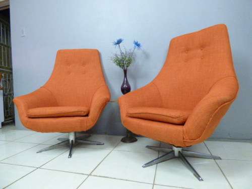 Two fabulous newly upholstered funky vintage retro "egg" chairs in excellent condition - a rare find