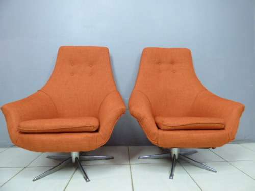 Two fabulous newly upholstered funky vintage retro "egg" chairs in excellent condition - a rare find