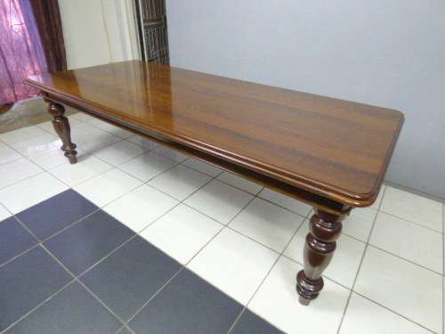 BARGAIN! Absolutely spectacular 8-seater King wood diningroom suite w/ luxurious upholstered chairs!