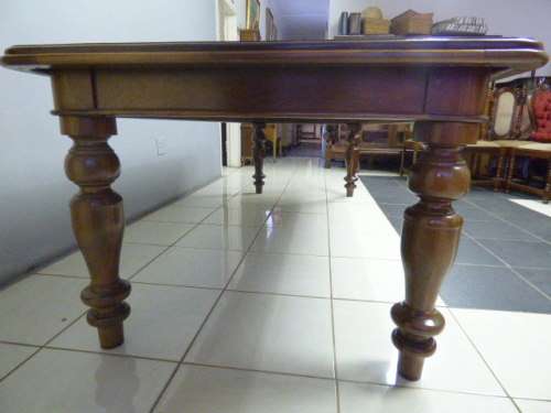 BARGAIN! Absolutely spectacular 8-seater King wood diningroom suite w/ luxurious upholstered chairs!