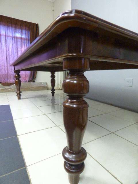 BARGAIN! Absolutely spectacular 8-seater King wood diningroom suite w/ luxurious upholstered chairs!