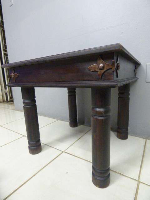 Two superb (larger) dark oak square side tables with eye-catching metalwork detailing - Bid/table