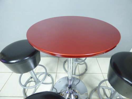 A fabulous modern "Red Apple" aluminium cocktail table with 4 bar stools. Awesome in bar areas/patio