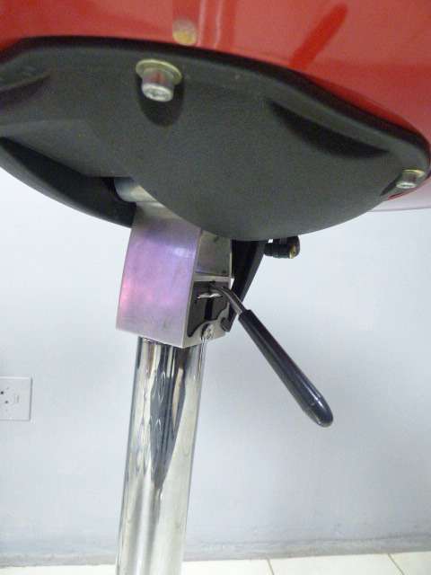 A fabulous modern "Red Apple" aluminium cocktail table with 4 bar stools. Awesome in bar areas/patio