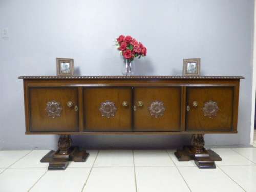 Stunning vintage Oak 4 door buffet server with two cutlery drawers & large cupboards! RS17Sale