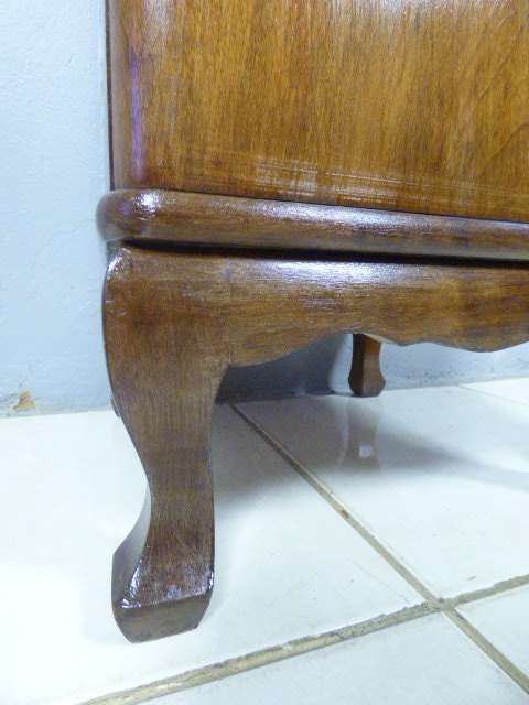 A beautiful, stylish vintage Imbuia pedestal w a large shelved cupboard. Lovely in all rooms!!