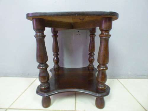 Gorgeous, heavy dark wood occasional/ display/ side table, perfect in your living rooms!! - RS17Sale