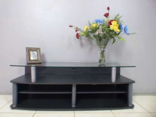 A stunning & stylish tv stand w place for an entertainment center, great in smaller areas RS17Sale