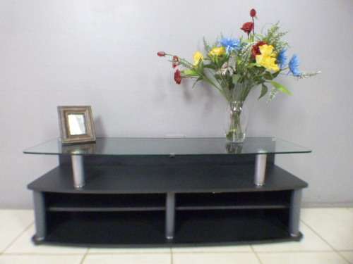 A stunning & stylish tv stand w place for an entertainment center, great in smaller areas RS17Sale