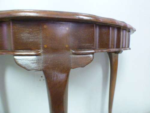 A beautiful vintage ball & claw Imbuia half moon display/occasional table. Gorgeous in an entrance!!