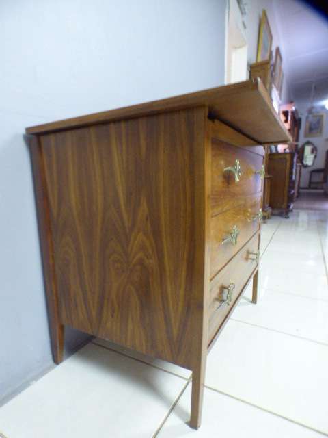 A beautiful solidly built 3-drawer chest of drawers with stunning styling & lift up top for a mirror