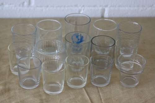 An awesome collection of 15x assorted breakfast juice glasses - bid/glass
