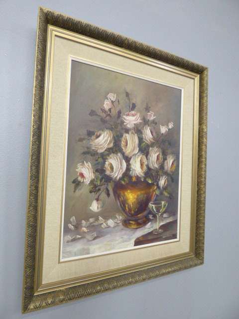 Fantastic large original signed "Santa Pheiffer" oil painting of roses framed in a stunning frame!