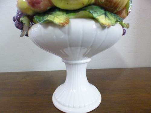 A wonderful, colourful stamped Capodimonte ceramic fruit bowl/ table display in great condition!