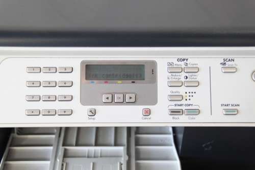 An excellent HP Officejet Pro L7480 "All-In-One" printer, copier and fax machine - fully working!