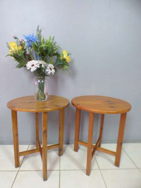 Two lovely round wooden occasional/ display/ side tables - perfect in your living areas!! Bid/table