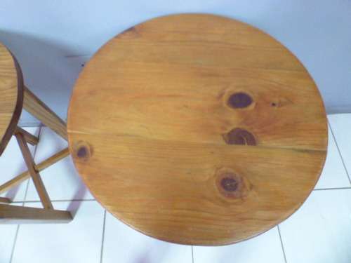 Two lovely round wooden occasional/ display/ side tables - perfect in your living areas!! Bid/table