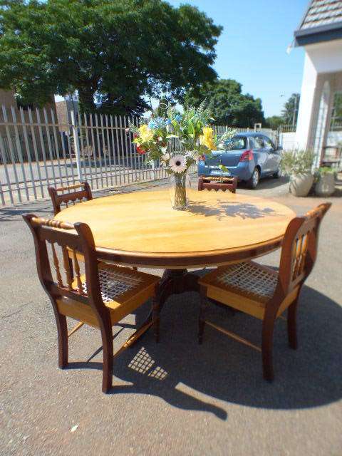 Four fabulous vintage solid yellow wood & imbuia riempie dining room chairs, beautiful!!! Bid/chair