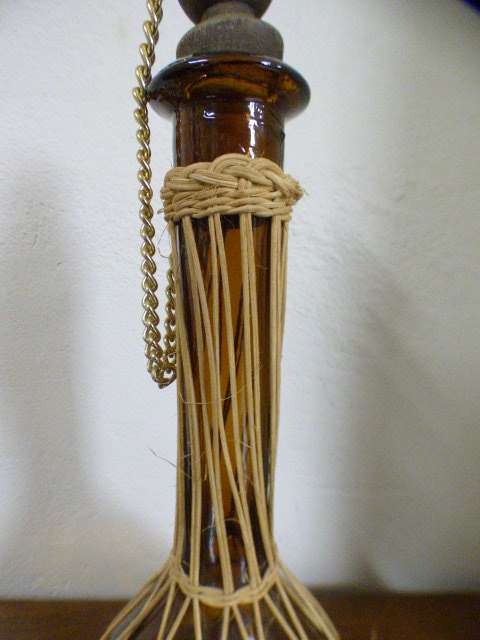 A stunning brown glass decanter with a chain cork stopper in fabulous condition! | RS17