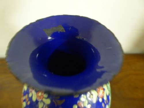 A lovely brightly coloured blue metal posy vase. Gorgeous on its own or with flower clippings | RS17
