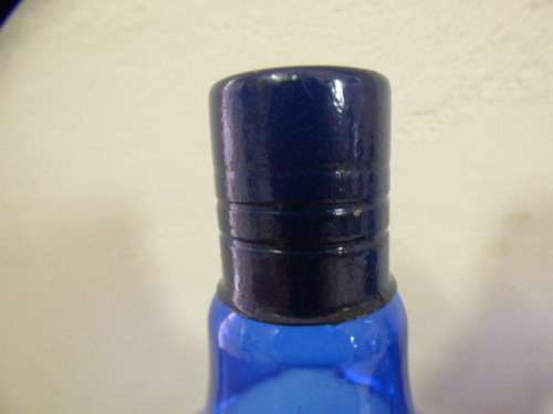 Two lovely blue kerosene/paraffin table lamps in great  condition. Great in informal areas | RS17