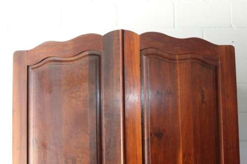 A stunning double-door solid Imbuia ball & claw wardrobe w/ solid brass embellishments & ample space