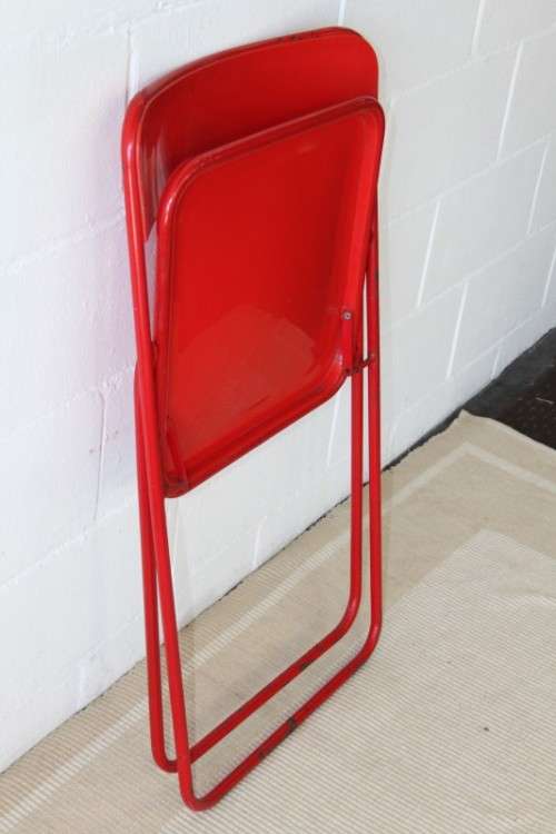 Two awesome "retro" red metal folding chairs in good condition - bid/chair