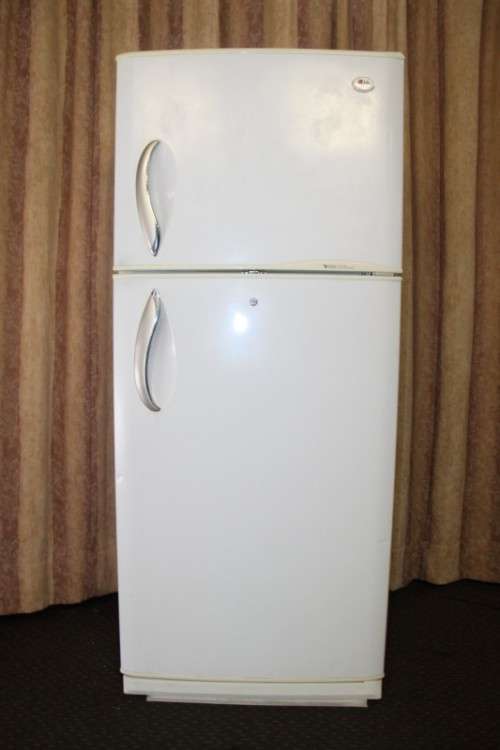 A fantastic "LG" model GR-532TF 530 litre fridge-freezer in full working condition