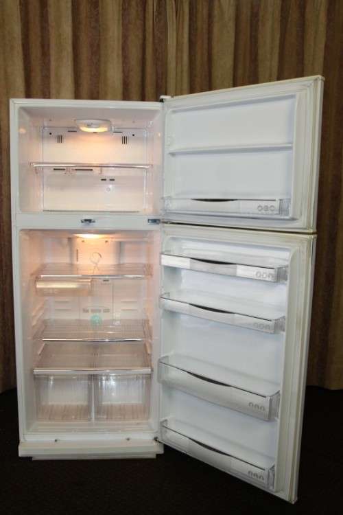 A fantastic "LG" model GR-532TF 530 litre fridge-freezer in full working condition
