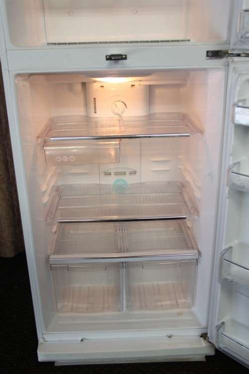 A fantastic "LG" model GR-532TF 530 litre fridge-freezer in full working condition