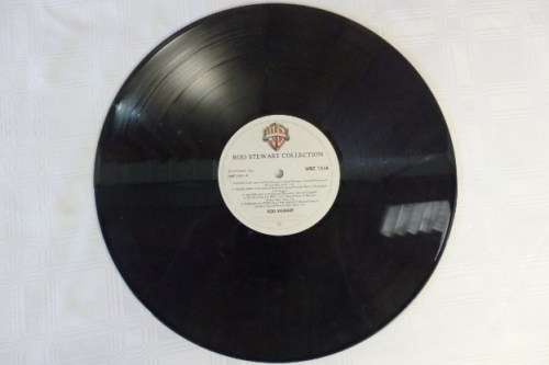 An awesome Rod Stewart "The Rod Stewart Collection" (1979) vinyl LP in very good condition