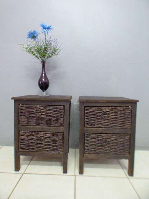 2 lovely two basket drawer bedside pedestals in good condition, perfect to paint. Bid/Pedestal