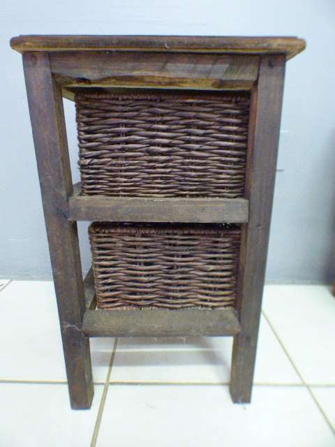 2 lovely two basket drawer bedside pedestals in good condition, perfect to paint. Bid/Pedestal